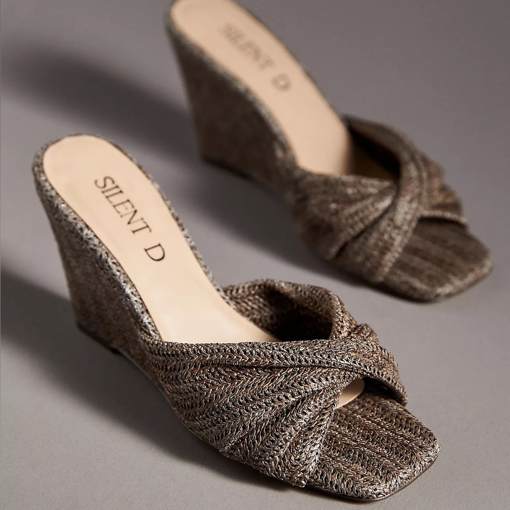 Anthropologie SILENT D KATIA WEDGES size 10/10.5. New- never worn.